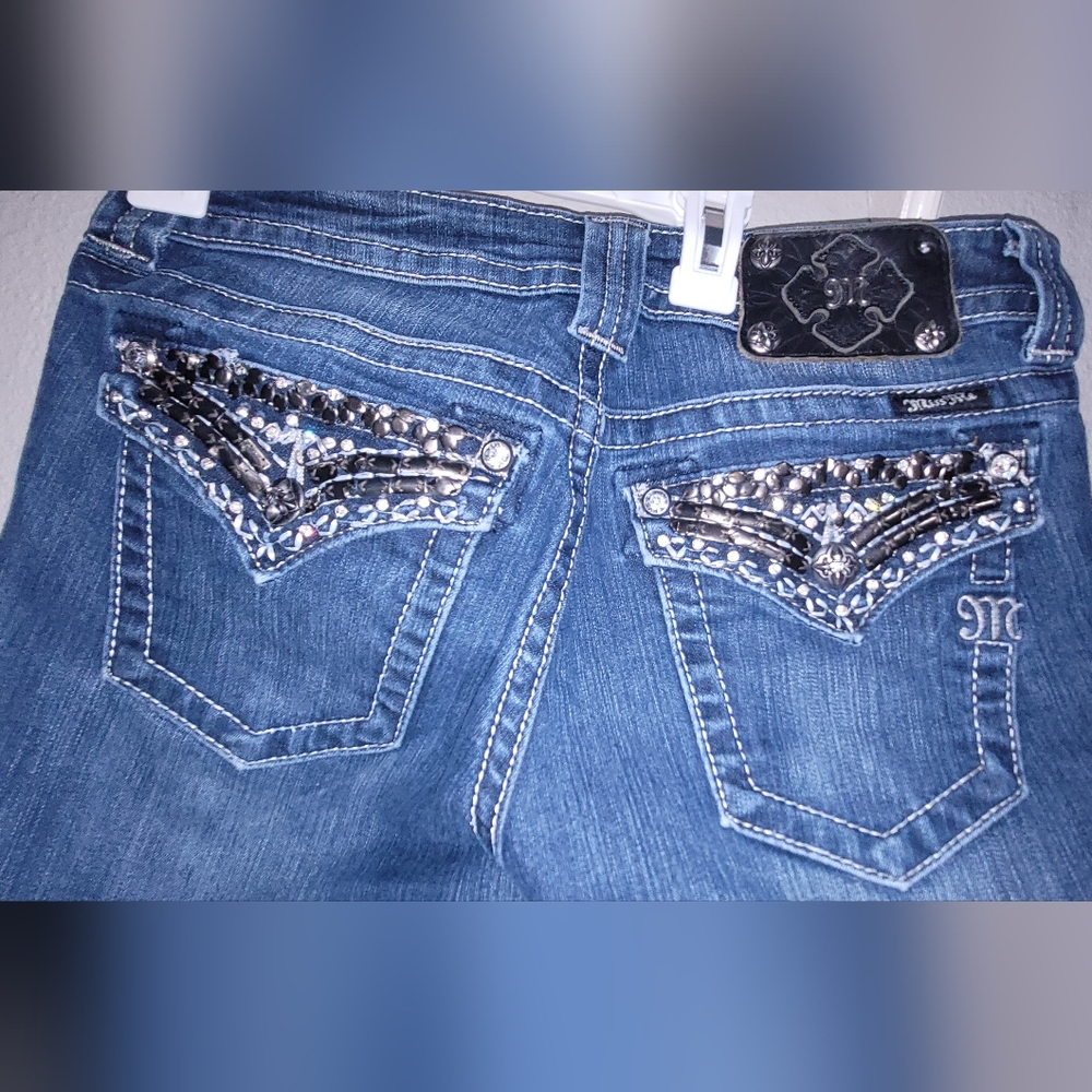 Miss Me Jean's - Picture 3 of 3